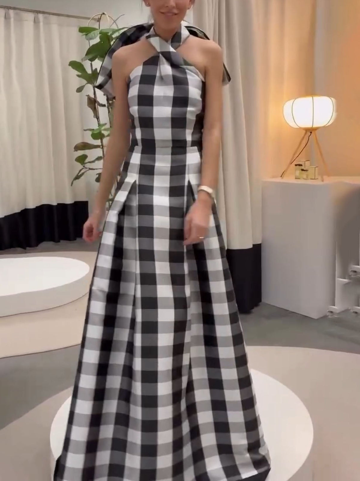 Elegant Classic Plaid Halter-Neck Maxi Dress