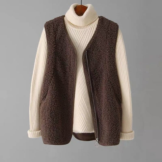 AVERY SHERPA VEST